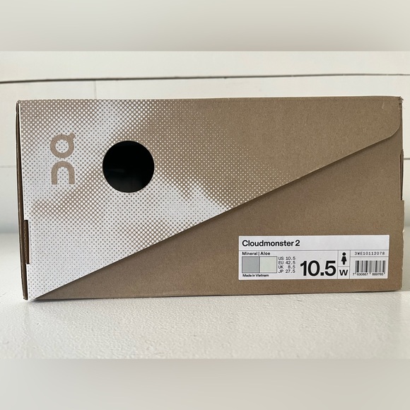 On Running Cloudmonster 2 - W 10.5 - mineral/aloe - New w/box - Picture 6 of 8